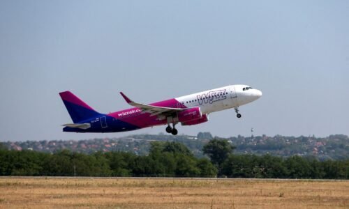 Lietadlo Wizz Air zasiahol blesk, muselo núdzovo pristáť vo Varšave