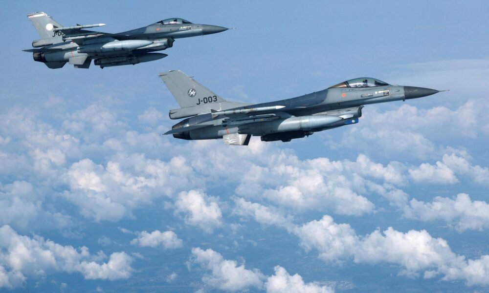 Holandsko odovzdá Rumunsku 18 bojových lietadiel F-16, poslúžia na výcvik