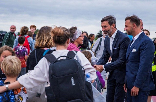 450975_blanar-evakuacia2.jpg Vládny špeciál evakuoval prvých ľudí z Blízkeho východu, Slovensko tak podľa Blanára získava silnú reputáciu – VIDEO, FOTO