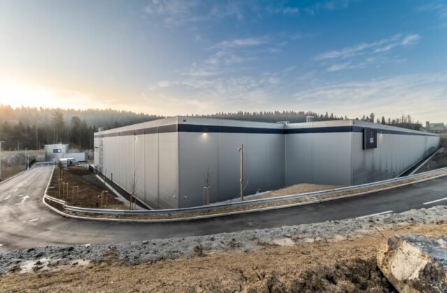 451102_foto_hsf-system_logspot-logatec_2-640x420.jpg Skupina HSF System postavila v Slovinsku prvú logistickú halu s certifikáciou BREEAM Very Good