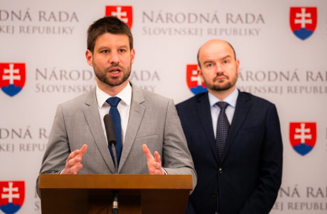 451409_dubeci-simecka-640x420.jpg Kto nahradí Šimečku na poste predsedu parlamentu? Na mene nového kandidáta sa dohodla opozícia aj koalícia