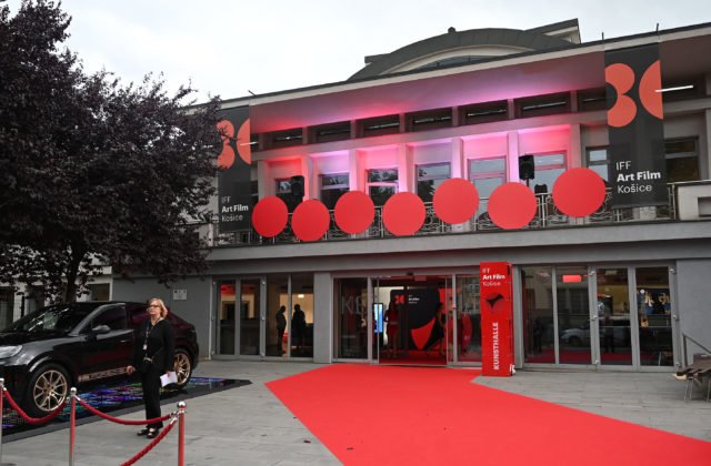 452845_667dd3b6d83b8243460101-640x420.jpg Slovenský filmový ústav predstaví v sekcii Rodinné filmové striebro na košickom Art Filme klasiku