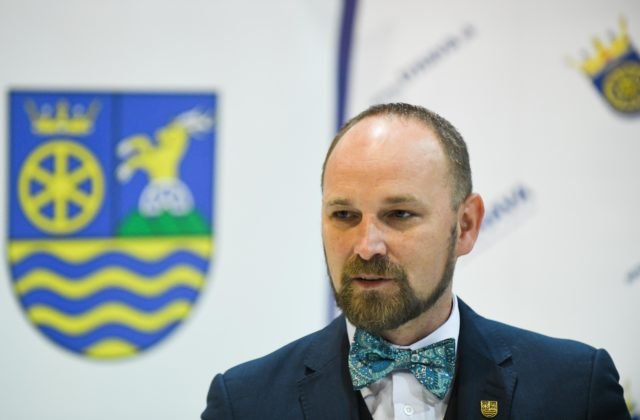 453657_viskupic-640x420.jpg SK8 nesúhlasí s postupom Ficovej vlády, zrazenie eurofondov v hodnote 200 miliónov eur ide proti záujmom samospráv