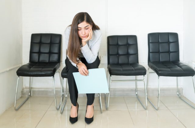 454905_nezamestanost-640x420.jpeg Nezamestnanosť na Slovensku je najnižšia od vzniku štátu. Na trh pritom práve vstupujú tisíce čerstvých absolventov