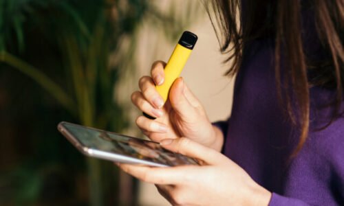 Zákaz jednorazových e-cigariet už môže verejnosť pripomienkovať