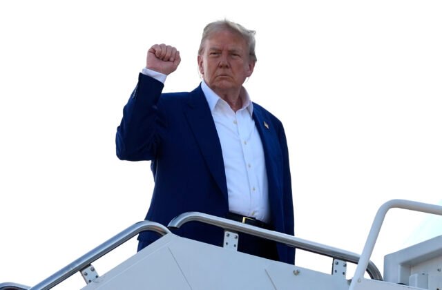 459351_trump_92304-640x420.jpg Trump pred samitom NATO opäť spochybnil kolektívnu obranu