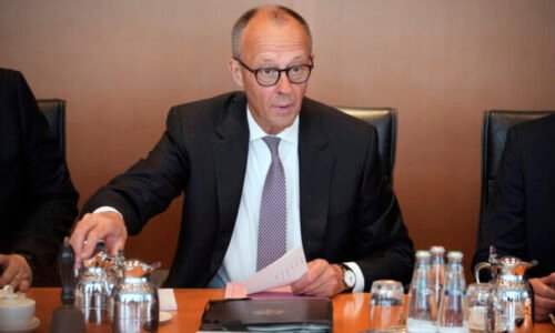 Cieľom zvýšenia výdavkov na obranu nie je podľa nemeckého kancelára snaha o potešenie Trumpa