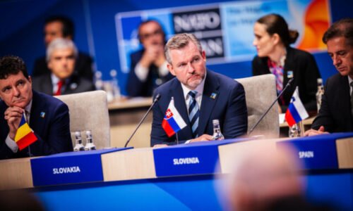 Všetky členské štáty NATO schválili navyšovanie výdavkov na obranu. Na Slovensko sa podľa Pellegriniho nikto krivo nepozeral – VIDEO, FOTO