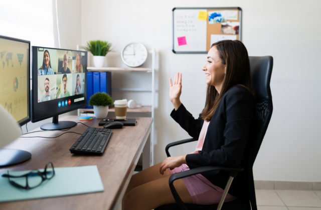 462469_gettyimages-1332378850-640x420.jpg Home office mení pracovný týždeň. Kým v pondelok sú kancelárie plné, na konci týždňa sú poloprázdne