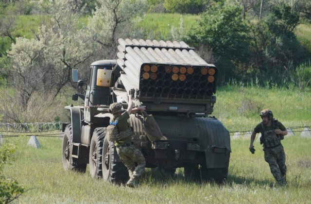 462472_russia_ukraine_war_57146-1-640x420.jpg Rusko na Ukrajine za uplynulý deň stratilo ďalších takmer tisíc vojakov
