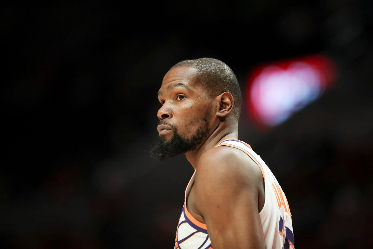 Hviezda NBA si kúpila podiel v PSG. Klub má spopularizovať v zámorí