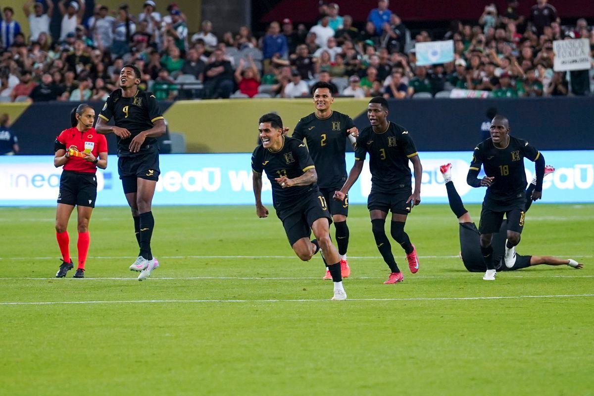 Gold Cup: Po viac ako 10 rokoch to dokázali. Súboj o semifinále rozhodol až penaltový rozstrel