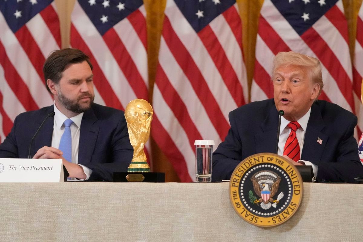 Otázniky pred MS vo futbale. Donald Trump postavil FIFA do zložitej situácie