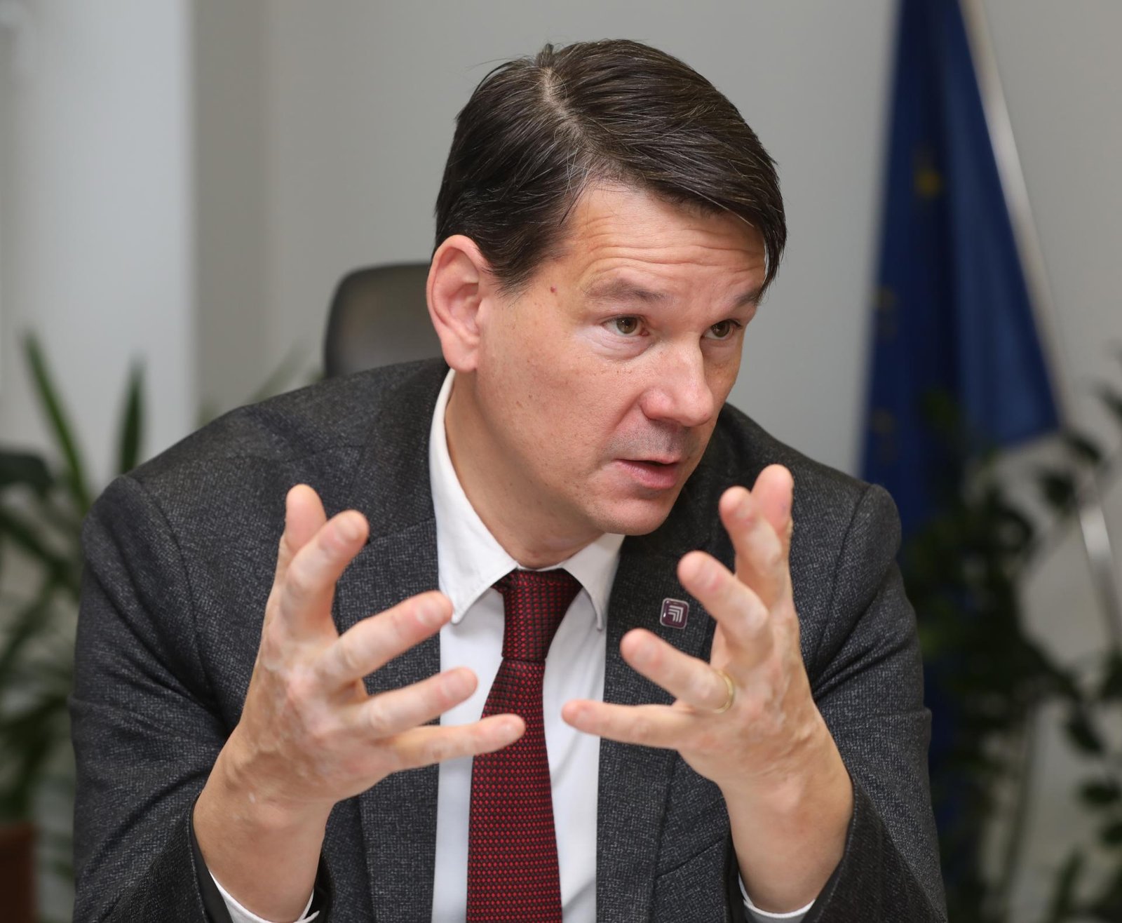 Úrad pre dohlaď nad zdravotnou starostlivosťou chce eliminovať nekalé praktiky pri prepoisťovaní Úrad pre dohlaď nad zdravotnou starostlivosťou chce eliminovať nekalé praktiky pri prepoisťovaní