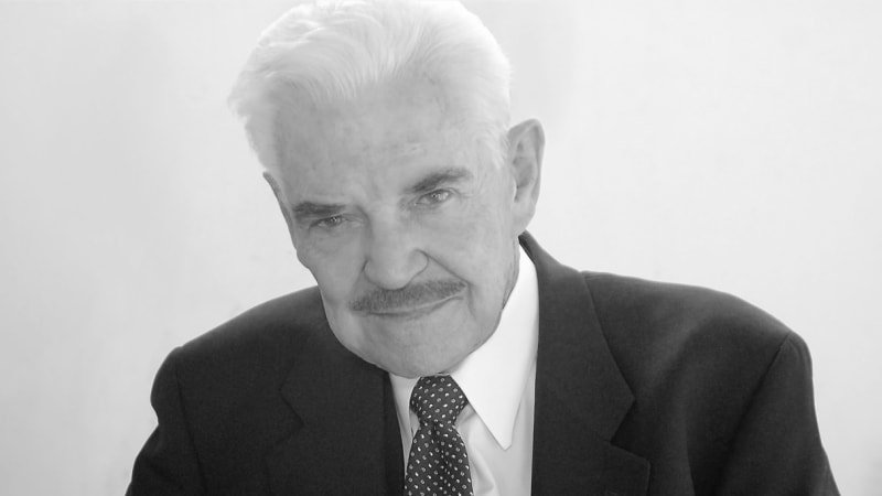 Zemřel herec Jack Betts. Proslul jako Django, zahrál si i ve Spider-Manovi či Přátelích Zemřel herec Jack Betts. Proslul jako Django, zahrál si i ve Spider-Manovi či Přátelích
