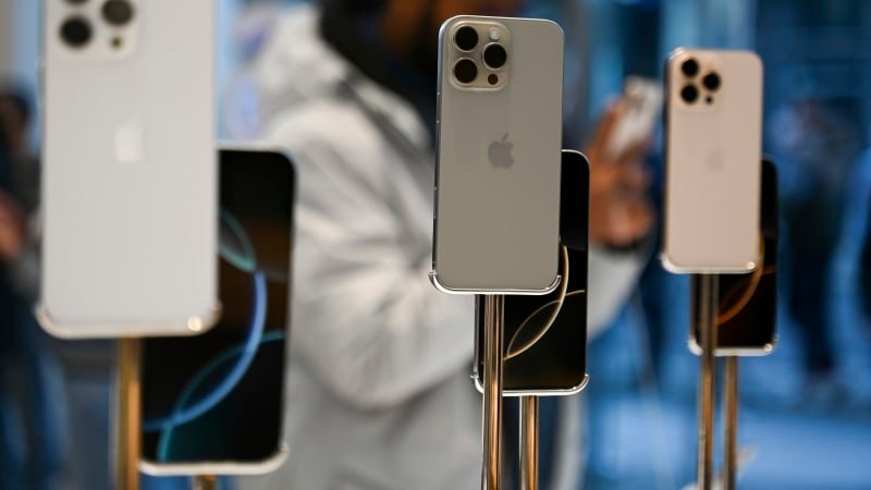 Apple představí během okázalé show první letošní novinky. Dojde k designové revoluci? Apple představí během okázalé show první letošní novinky. Dojde k designové revoluci?