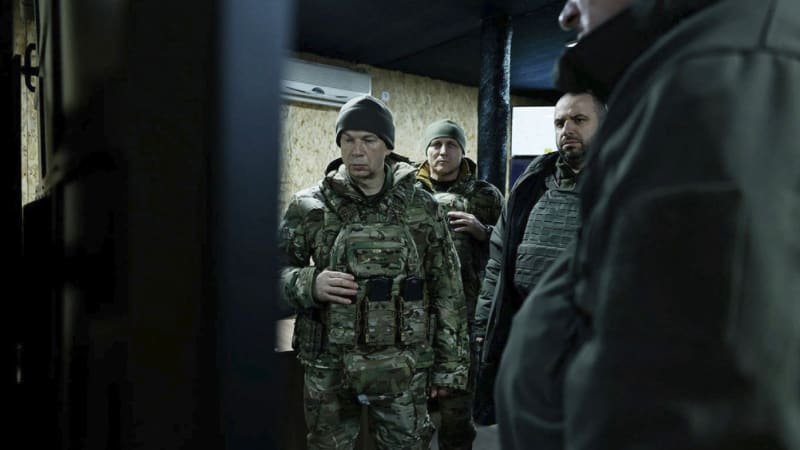 Syrskyj: Ukrajina drží v šachu 50 tisíc Rusů. Situace je nestabilní, varuje pohraniční stráž Syrskyj: Ukrajina drží v šachu 50 tisíc Rusů. Situace je nestabilní, varuje pohraniční stráž