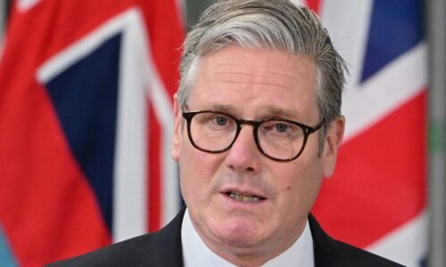 Starmer pod tlakom: Po medializovaných prípadoch sexuálneho násilia prichádza celoštátne vyšetrovanie