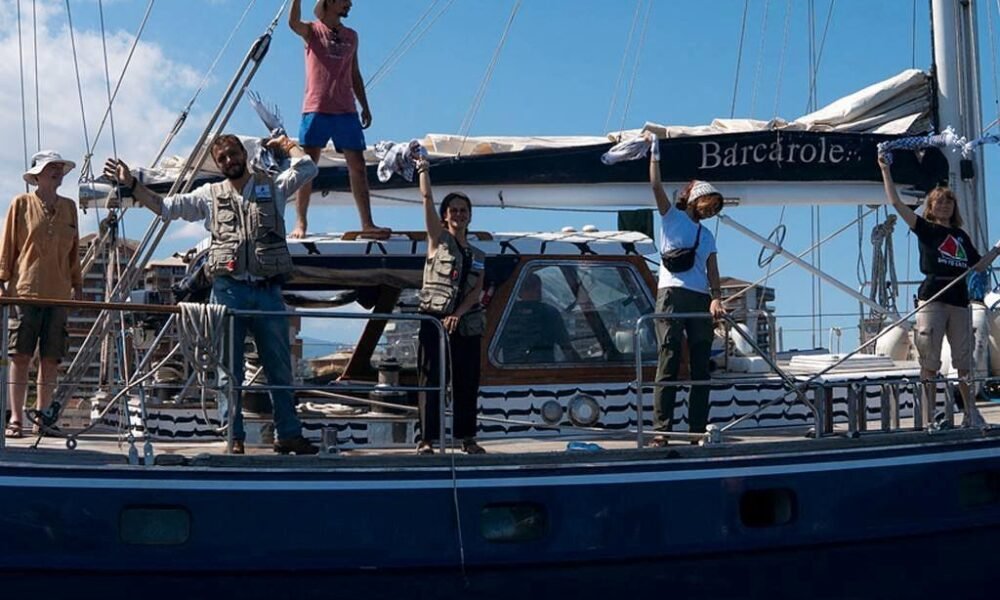 Izrael nedovolí lodi s humanitárnou pomocou priplávať k brehom Pásma Gazy. Otočte to, uviedol minister obrany