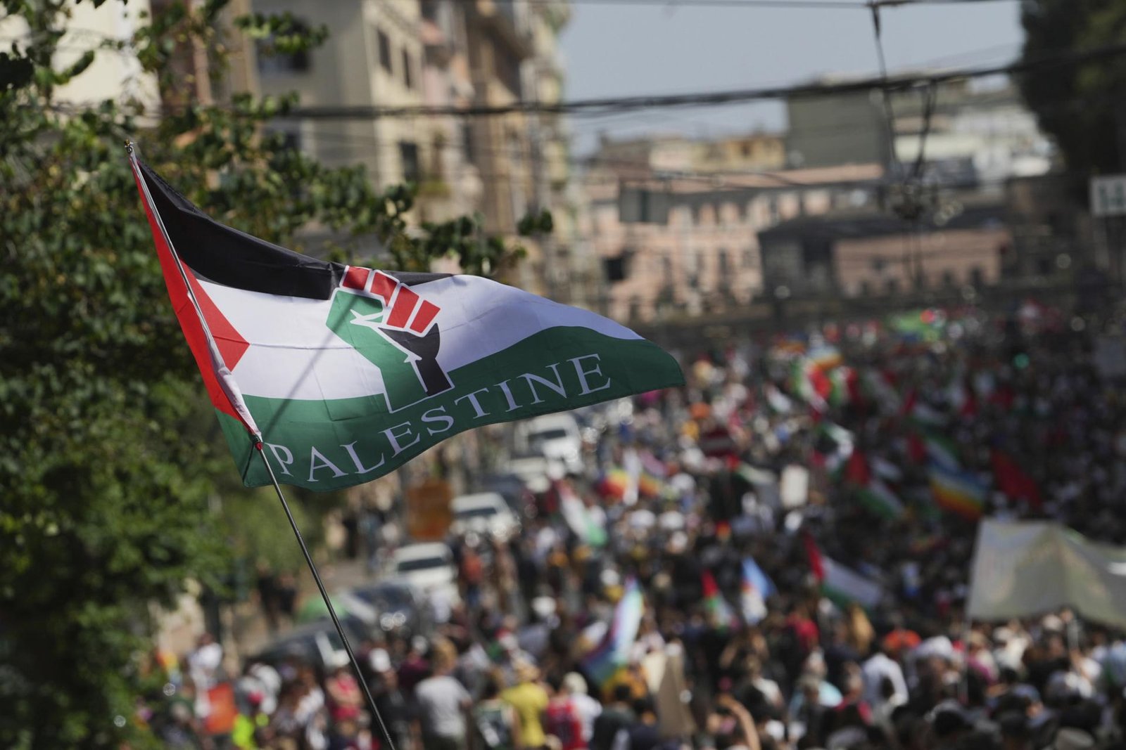 Státisíce ľudí vyjadrili na proteste v Ríme podporu Palestínčanom Státisíce ľudí vyjadrili na proteste v Ríme podporu Palestínčanom