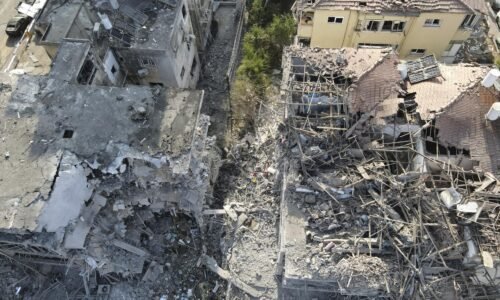 Izrael pokračuje v útokoch na Irán, Teherán medzitým aktivoval protivzdušnú obranu