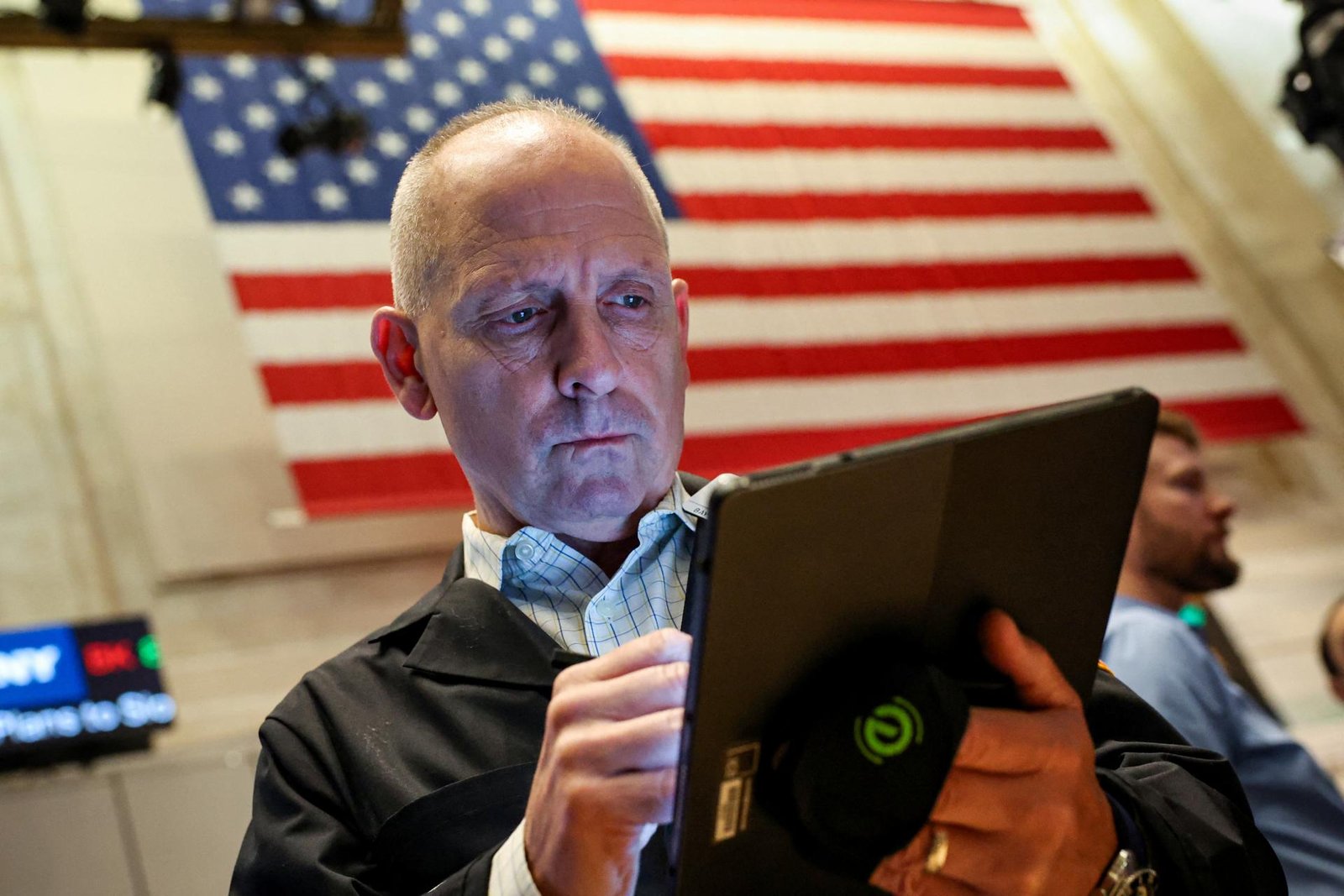 Americké kvôli pokračujúcemu geopolitickému napätiu klesli, investori čakajú na rozhodnutie Fedu Americké kvôli pokračujúcemu geopolitickému napätiu klesli, investori čakajú na rozhodnutie Fedu