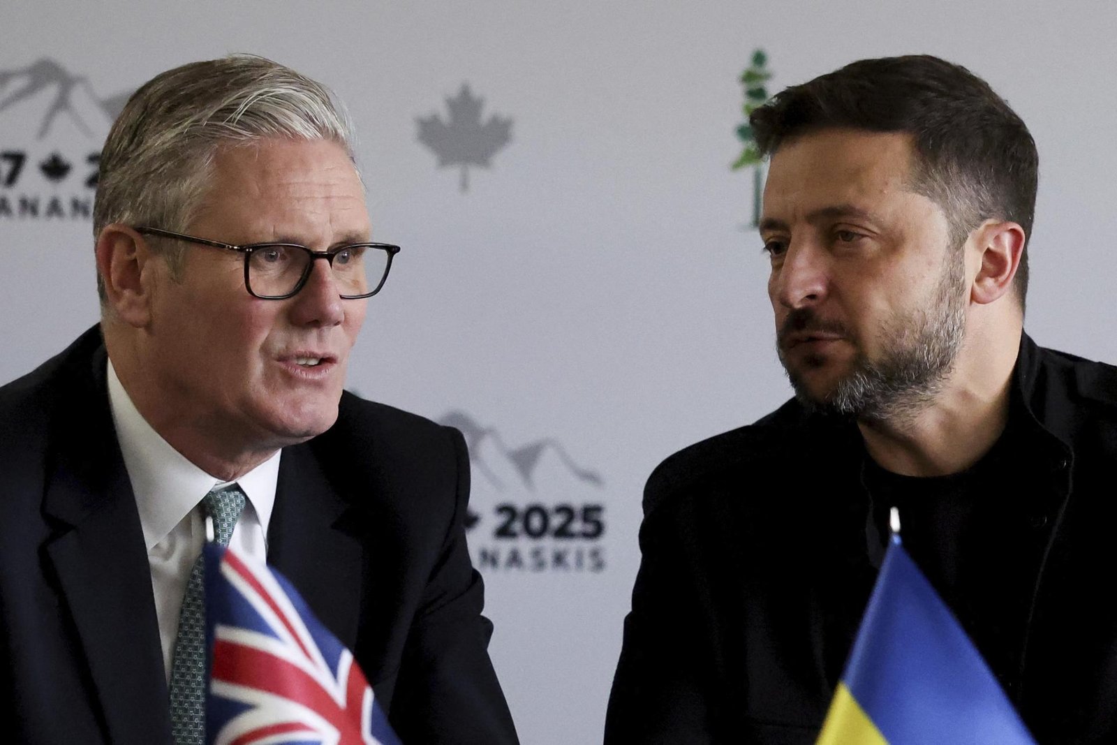 Zelenskyj a Starmer oznámili dohodu o spolupráci v oblasti vojenskej výroby Zelenskyj a Starmer oznámili dohodu o spolupráci v oblasti vojenskej výroby
