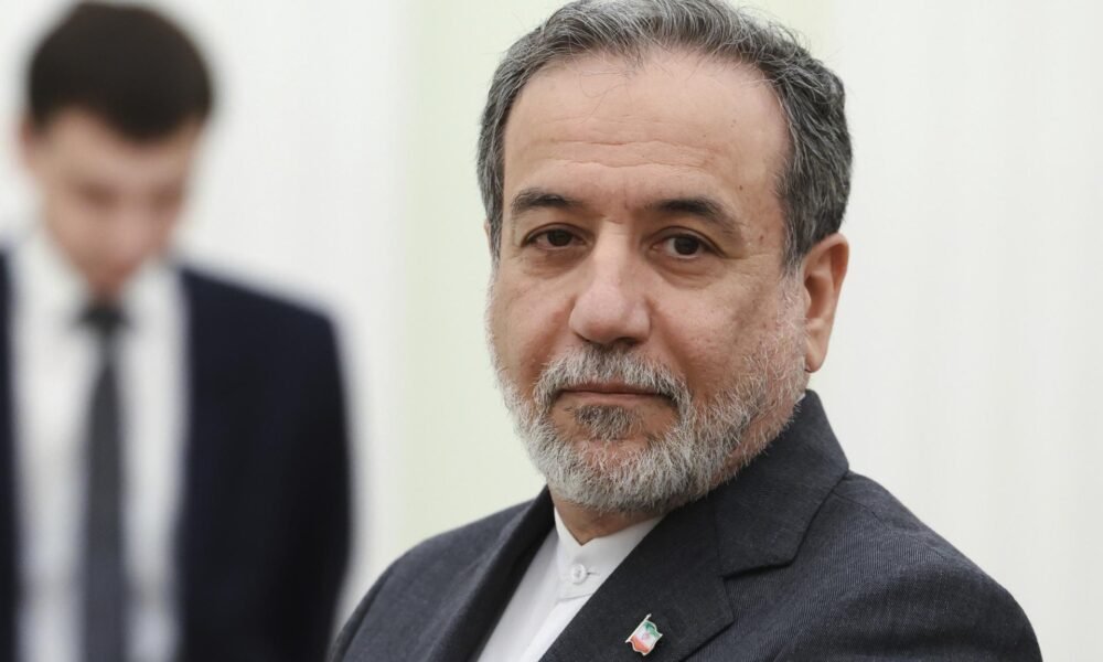 Irán teraz nemá v pláne rokovania s USA, uviedol iránsky minister zahraničia. Škody nie sú malé, tvrdí