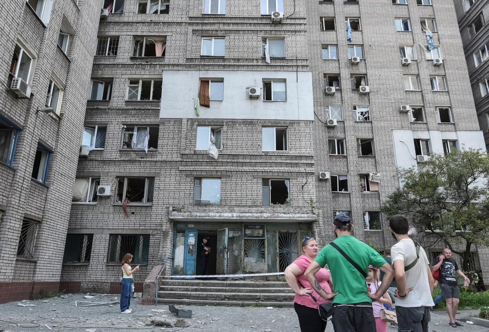 V Dnipre vyhlásili stredu za deň smútku za 17 obetí ruského útoku V Dnipre vyhlásili stredu za deň smútku za 17 obetí ruského útoku