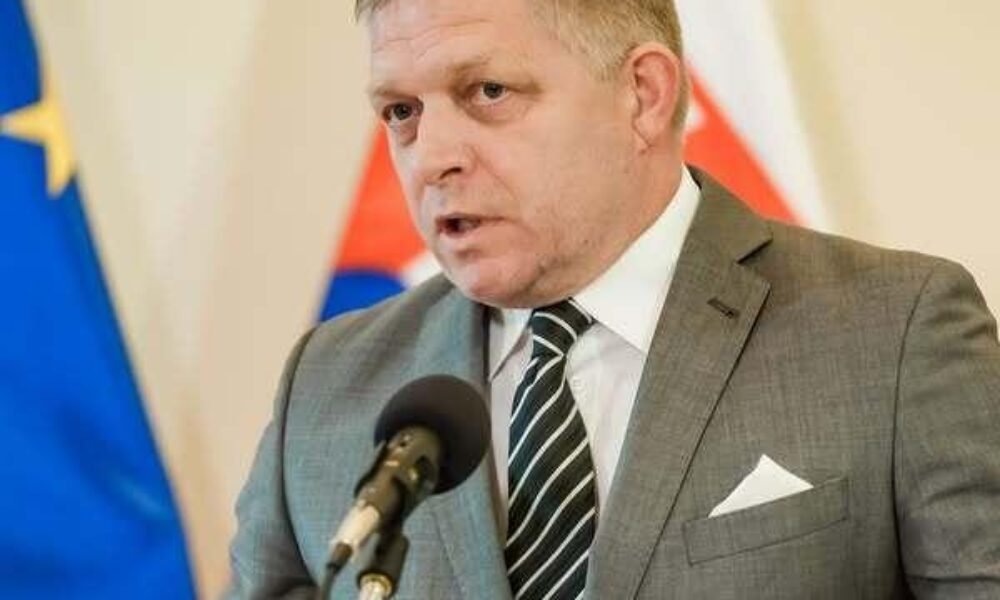 Schválenie rozpočtu je priorita, provizórium si neviem predstaviť, tvrdí Fico. Hlasovanie spájať nechce