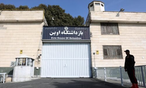 Pondelkový izraelský úder na väznicu Evín v Teheráne zabil 71 ľudí, tvrdí Irán