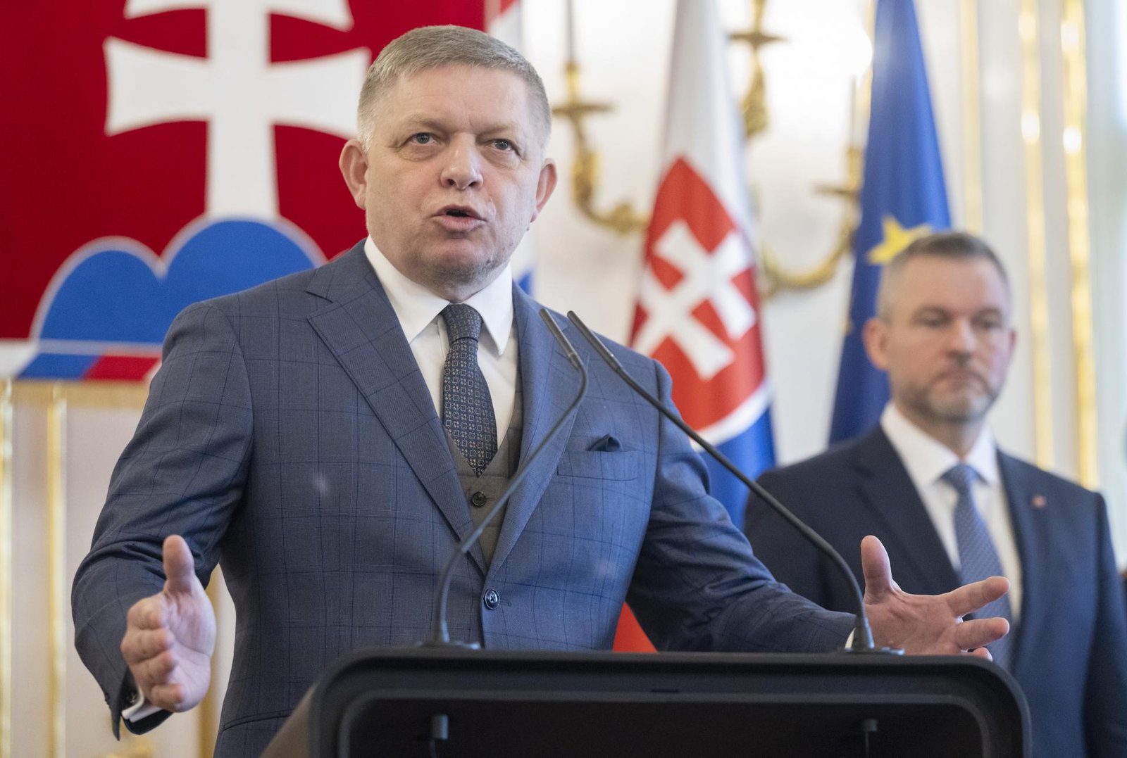 Prezident povedal, že Fico podporí protiruské sankcie. Pozdávajú sa mu aj ďalšie kroky premiéra Prezident povedal, že Fico podporí protiruské sankcie. Pozdávajú sa mu aj ďalšie kroky premiéra