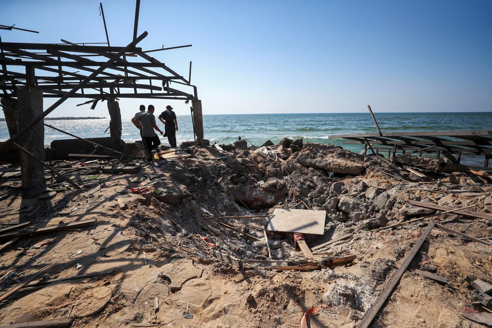 Izrael tvrdí, že vojna v Gaze sa blíži ku koncu, Hamas stále zadržiava desiatky rukojemníkov Izrael tvrdí, že vojna v Gaze sa blíži ku koncu, Hamas stále zadržiava desiatky rukojemníkov