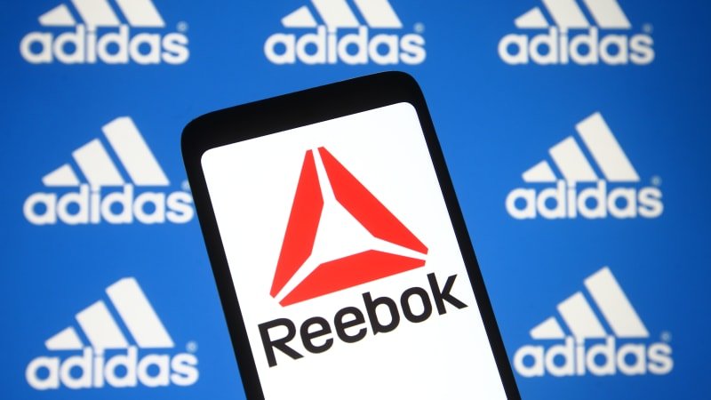 Reebok po přešlapu ruší objednávky. Zachovat se gentlemansky, získá zákazníky, míní ekonom Reebok po přešlapu ruší objednávky. Zachovat se gentlemansky, získá zákazníky, míní ekonom