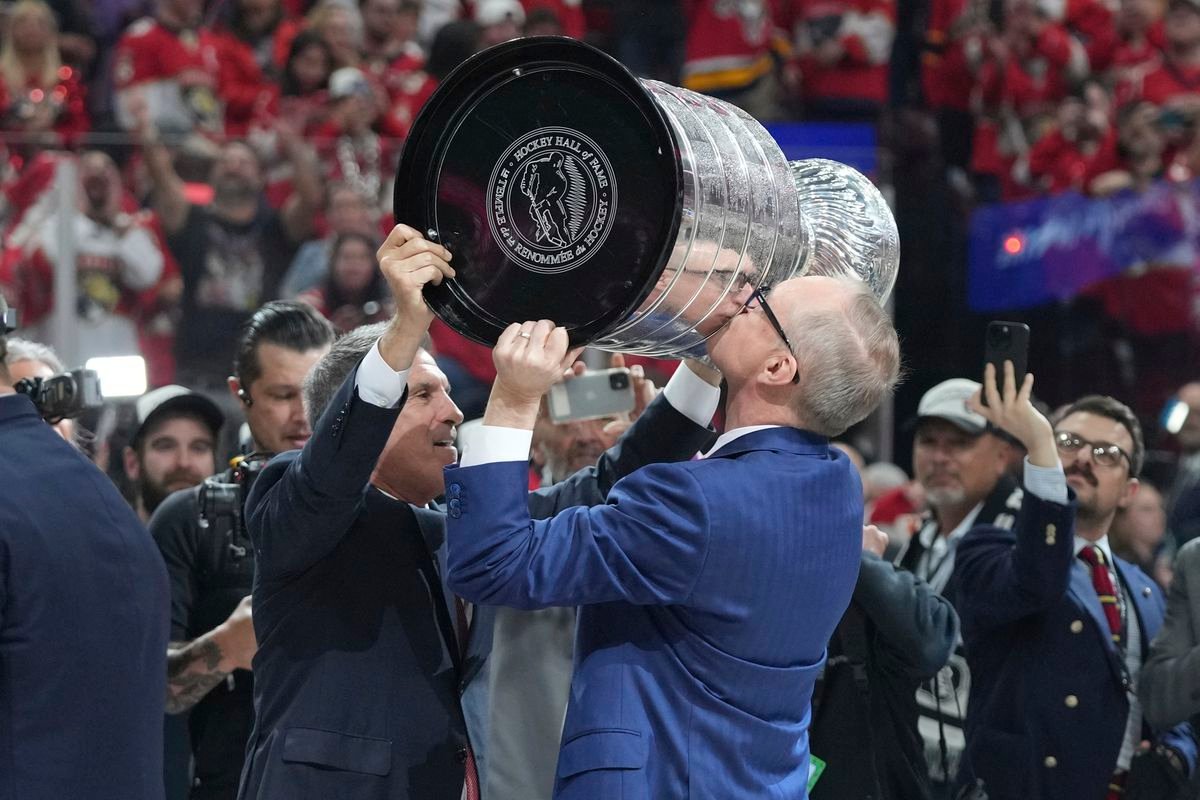 Slovákov potiahol do finále a takmer prišiel o oko. NHL kraľuje bez odohratého zápasu Slovákov potiahol do finále a takmer prišiel o oko. NHL kraľuje bez odohratého zápasu