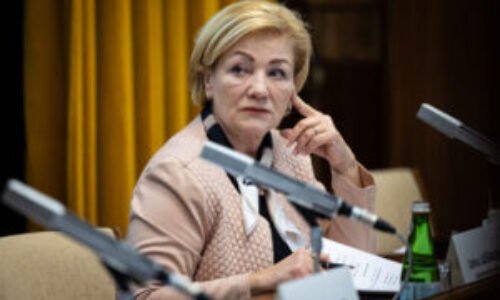 Poslankyňa NR SR Ľubica Laššáková reaguje na klamstvá poslanca Michelka