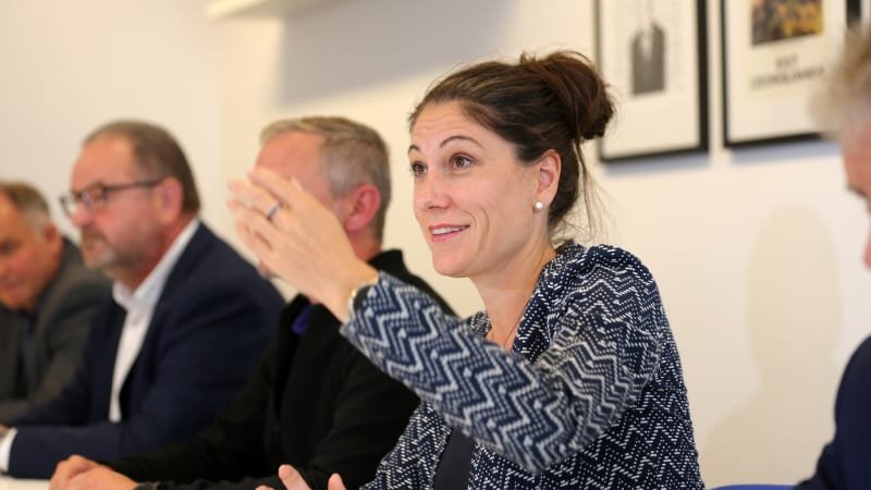 Decroix požádala Pavla, aby uklidnil situaci kolem bitcoinů. Chystá schůzku s opozicí Decroix požádala Pavla, aby uklidnil situaci kolem bitcoinů. Chystá schůzku s opozicí