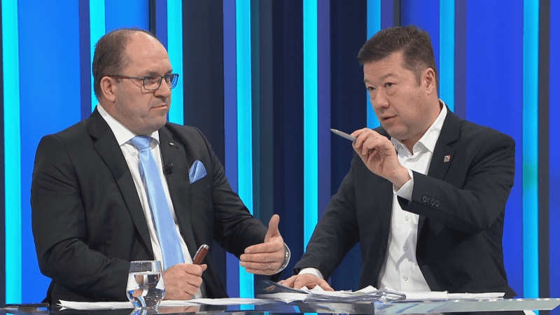 Hádka v Partii: SPD chce věšet protivníky, naznačil Výborný. Jste blázen, vzkázal Okamura Hádka v Partii: SPD chce věšet protivníky, naznačil Výborný. Jste blázen, vzkázal Okamura