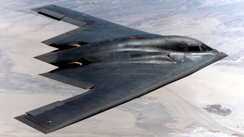 Bombardér B-2 v akci: 37 hodin v kokpitu. Jak piloti v „duchu“ spí a chodí na záchod? Bombardér B-2 v akci: 37 hodin v kokpitu. Jak piloti v „duchu“ spí a chodí na záchod?