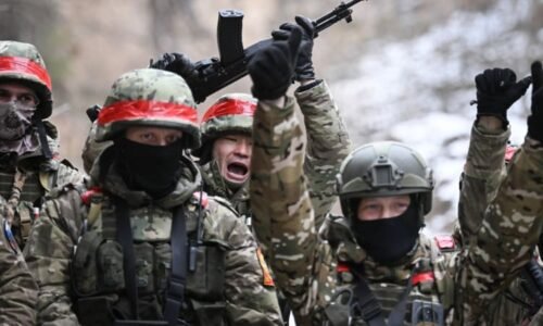 Kreml verbuje „armádu bez pasu“. Ohrožuje nový zákon i Čechy žijící v Rusku?