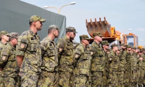 Vojákům se zvýší platové tarify i příspěvek na bydlení. Platit to má od července