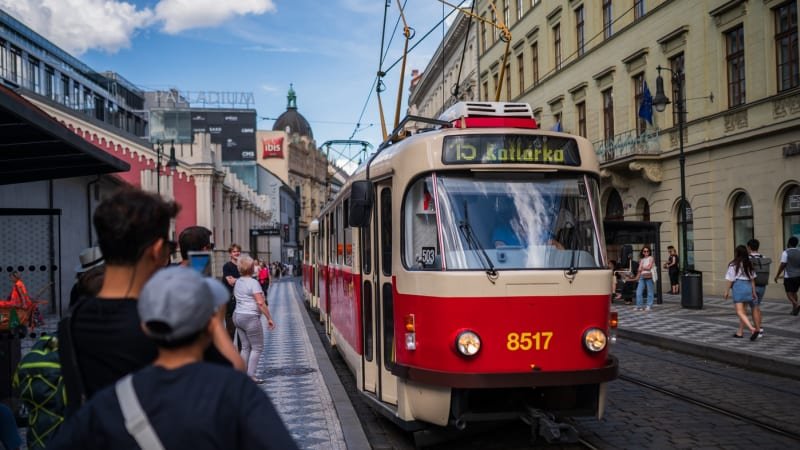 Nejlepší MHD na světě? Praha v žebříčku propadla, vévodí Asie i město bez metra a tramvají Nejlepší MHD na světě? Praha v žebříčku propadla, vévodí Asie i město bez metra a tramvají