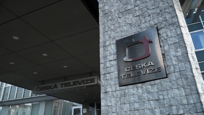 Výsměch, kritizují živnostníci „nové“ televizní poplatky. Ministerstvo změnu pracně hájí Výsměch, kritizují živnostníci „nové“ televizní poplatky. Ministerstvo změnu pracně hájí