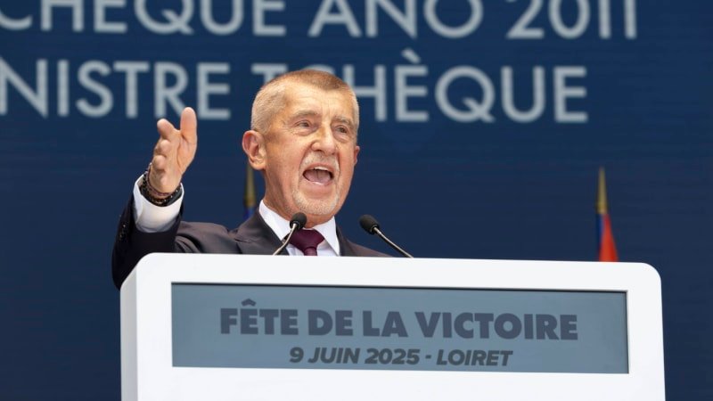 Zkorumpovaná vláda pere peníze dealera, hřímal Babiš ve Francii. Ubohost, reaguje Pospíšil Zkorumpovaná vláda pere peníze dealera, hřímal Babiš ve Francii. Ubohost, reaguje Pospíšil
