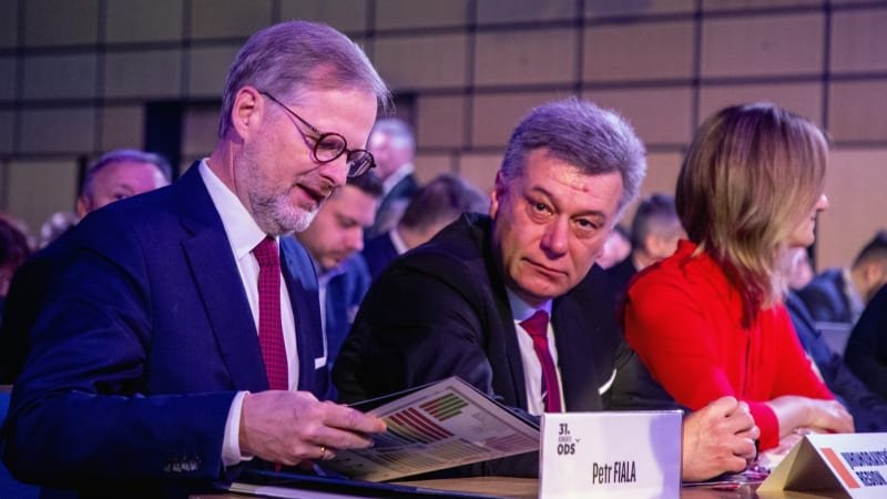 EXKLUZIVNÍ výzkum: Bitcoinová kauza? Spolu paradoxně posílilo, podpora ANO klesla EXKLUZIVNÍ výzkum: Bitcoinová kauza? Spolu paradoxně posílilo, podpora ANO klesla