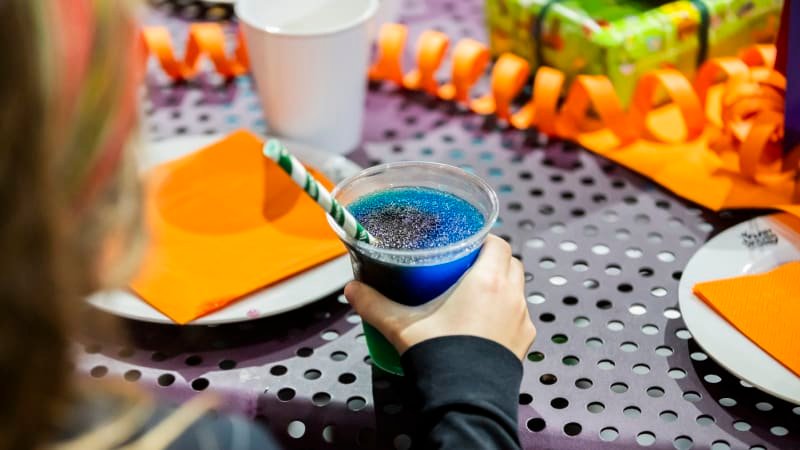 Oblíbená letní pochoutka může u dětí způsobit kolaps. Experti před ní varují rodiče Oblíbená letní pochoutka může u dětí způsobit kolaps. Experti před ní varují rodiče