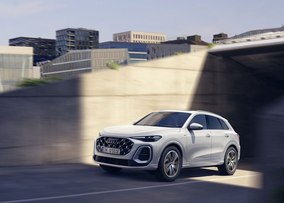 Audi Q5 e-hybrid: Budúcnosť v prémiovom balení? Audi Q5 e-hybrid: Budúcnosť v prémiovom balení?