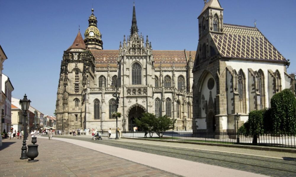 Na magistráte otvorili výstavu o prvých obetiach komunizmu v Košiciach