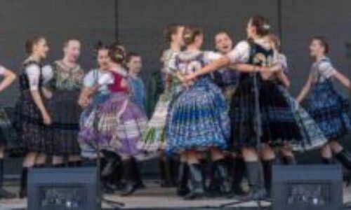 Folklórne slávnosti vo Vlčanoch privítali návštevníkov po druhýkrát