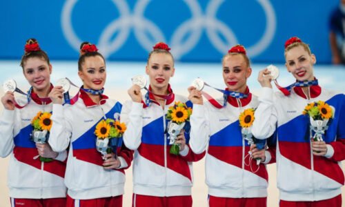 Naši sportovci se vracejí, raduje se Moskva. Ruští gymnasté budou opět soutěžit o medaile